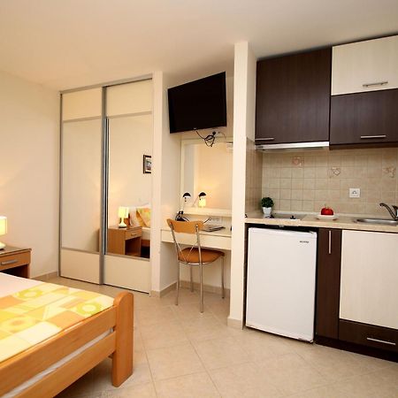 Apartments Kordic Kotor Exterior photo