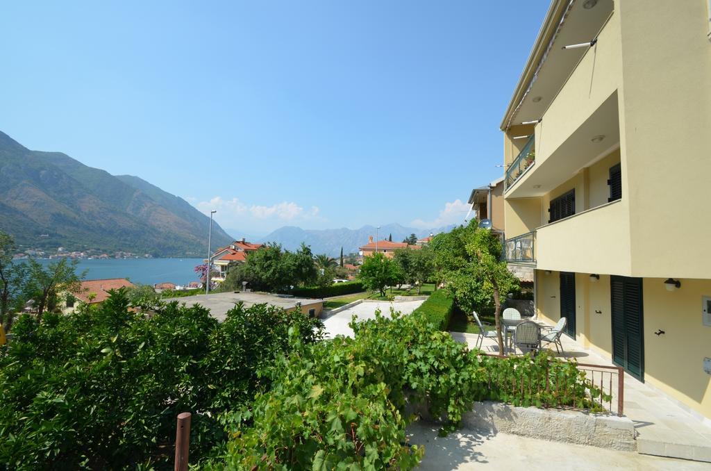 Apartments Kordic Kotor Exterior photo